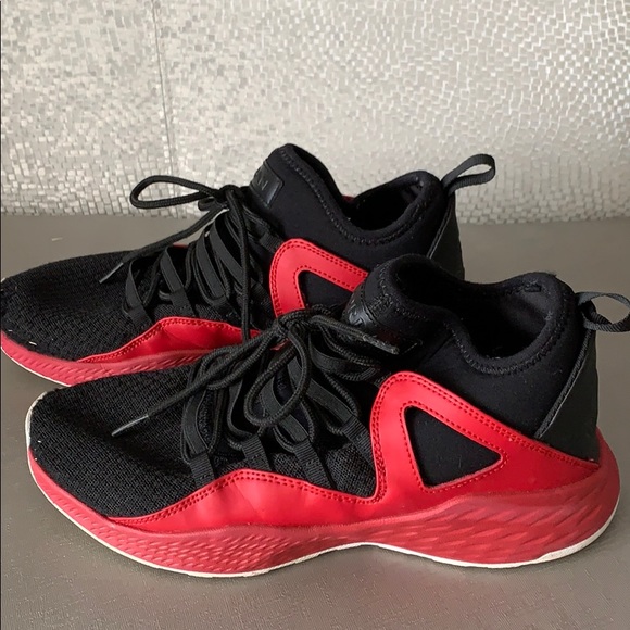 Nike Jordan Formula 23 Athletic Shoe size 7 - Picture 4 of 8